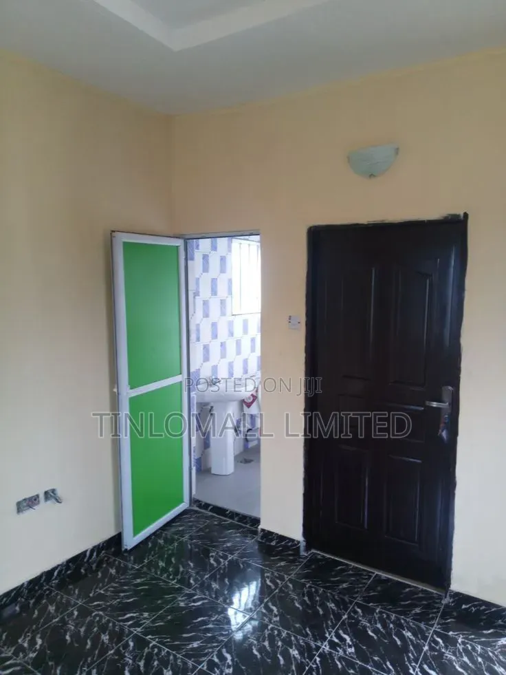 1bdrm Room & Parlour in Tinlo, Accra Metropolitan for rent