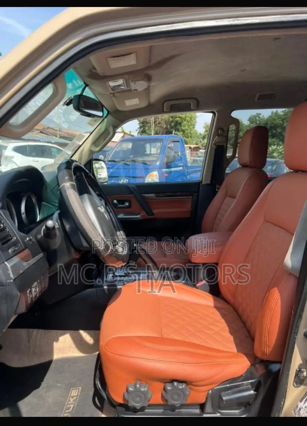 Mitsubishi Pajero IO 2013 Gold