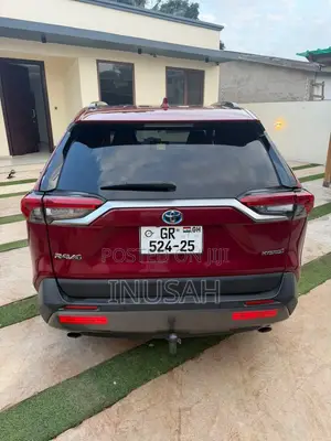 Toyota RAV4 Limited AWD 2019 Red