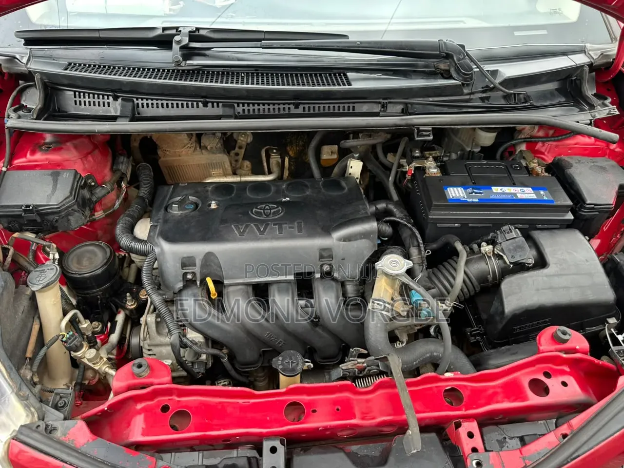 Toyota Yaris 2012 Red