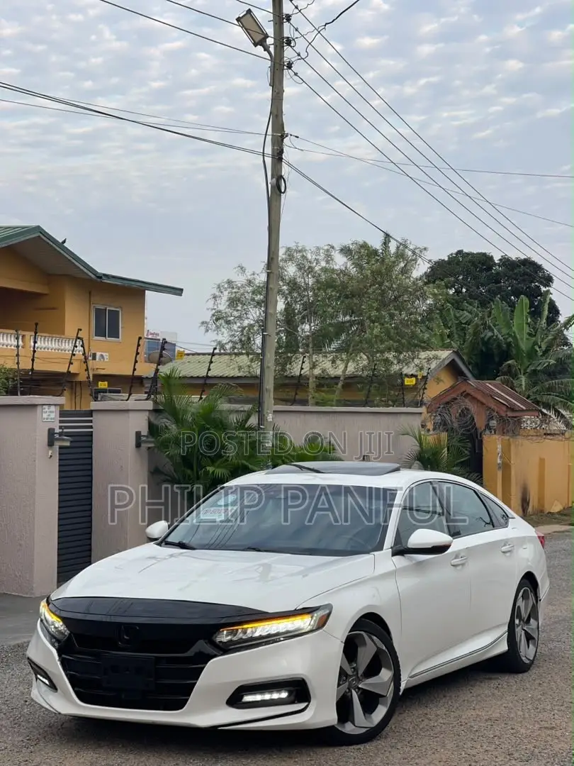 Honda Accord Sport (2.0L 4cyl Turbo 10A) 2019 White