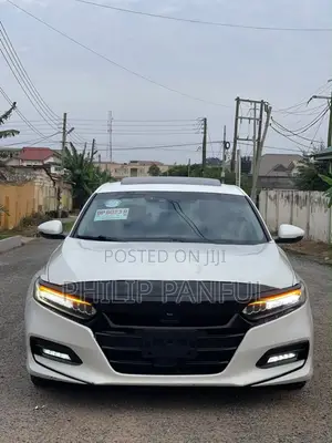 Honda Accord Sport (2.0L 4cyl Turbo 10A) 2019 White