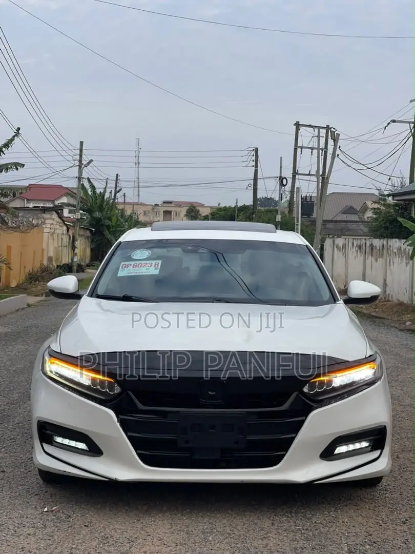 Honda Accord Sport (2.0L 4cyl Turbo 10A) 2019 White