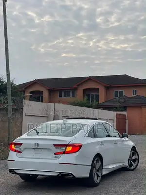 Honda Accord Sport (2.0L 4cyl Turbo 10A) 2019 White