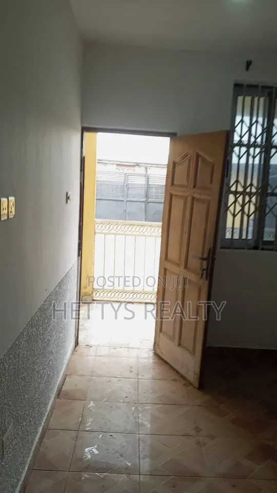 12bdrm House in CP for sale
