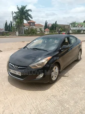 Hyundai Elantra Limited Sedan FWD (1.8L 4cyl 6A) 2013 Black
