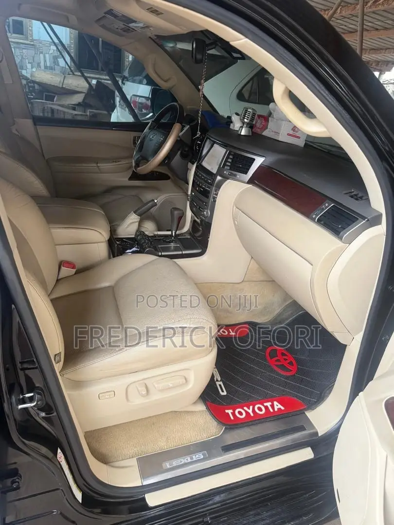 Lexus LX 570 AWD 2013 Black