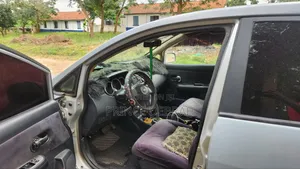 Nissan Versa 2008 Gray