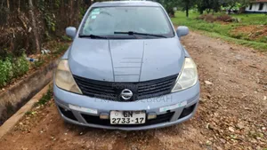 Nissan Versa 2008 Gray