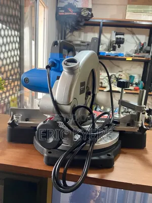 Silverline 1400W 210mm Compound Mitre Saw (262705)