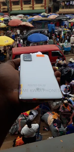 LG Q52 64 GB White