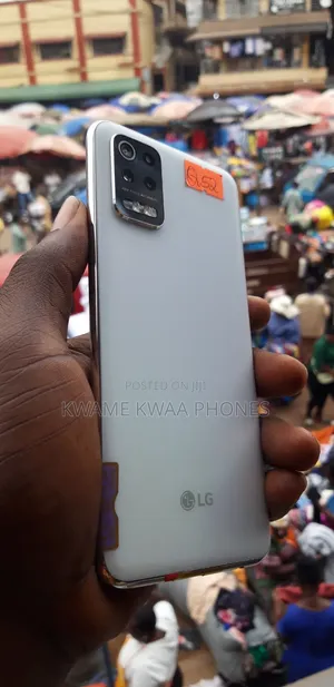 LG Q52 64 GB White