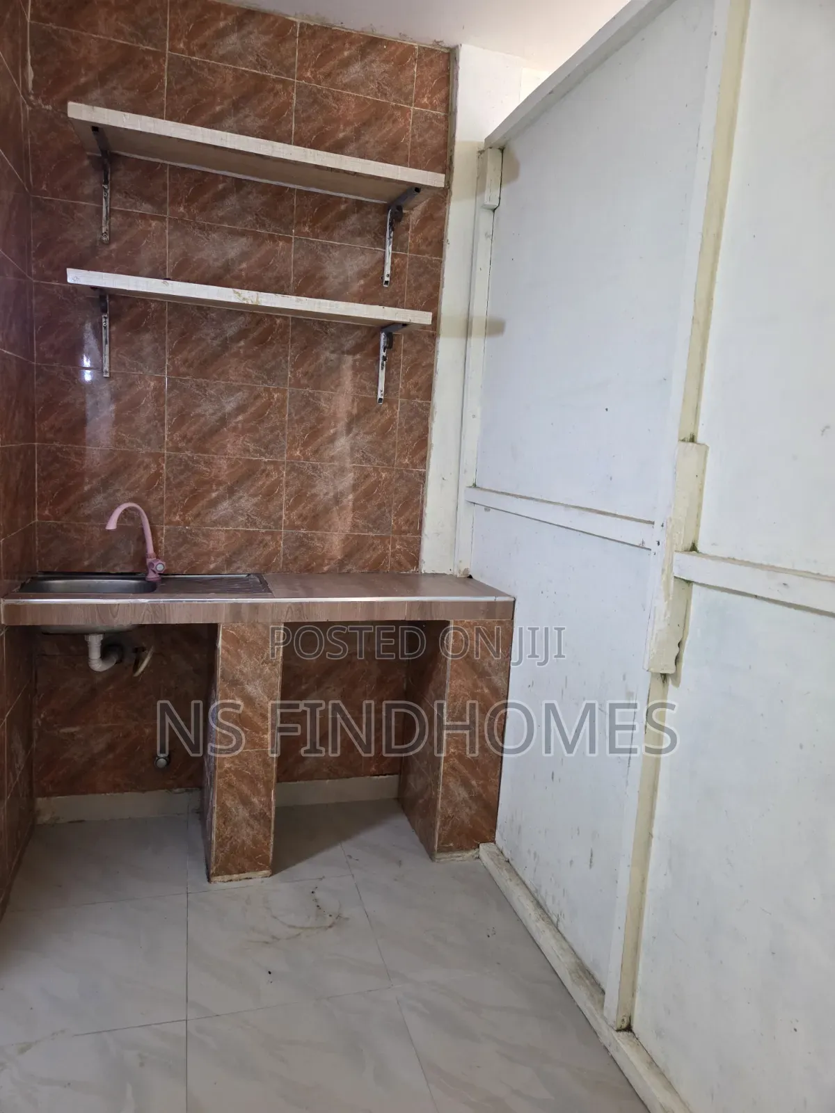Studio Apartment in Pillar 2 for rent