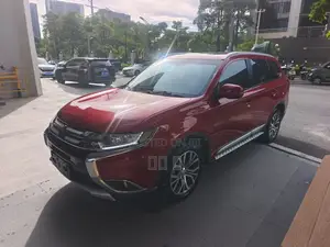 Mitsubishi Outlander 2.0 PHEV AWD 2017 Red