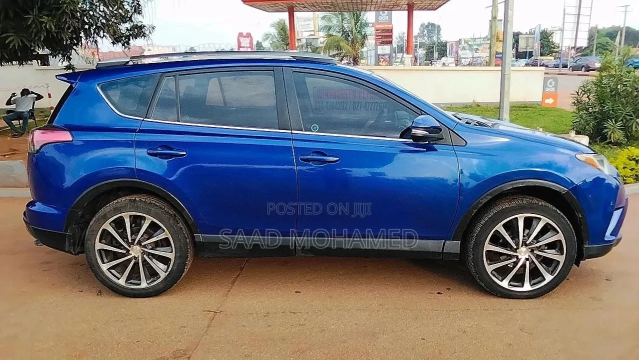 Toyota RAV4 LE 4dr SUV AWD (2.5L 4cyl 6A) 2015 Blue