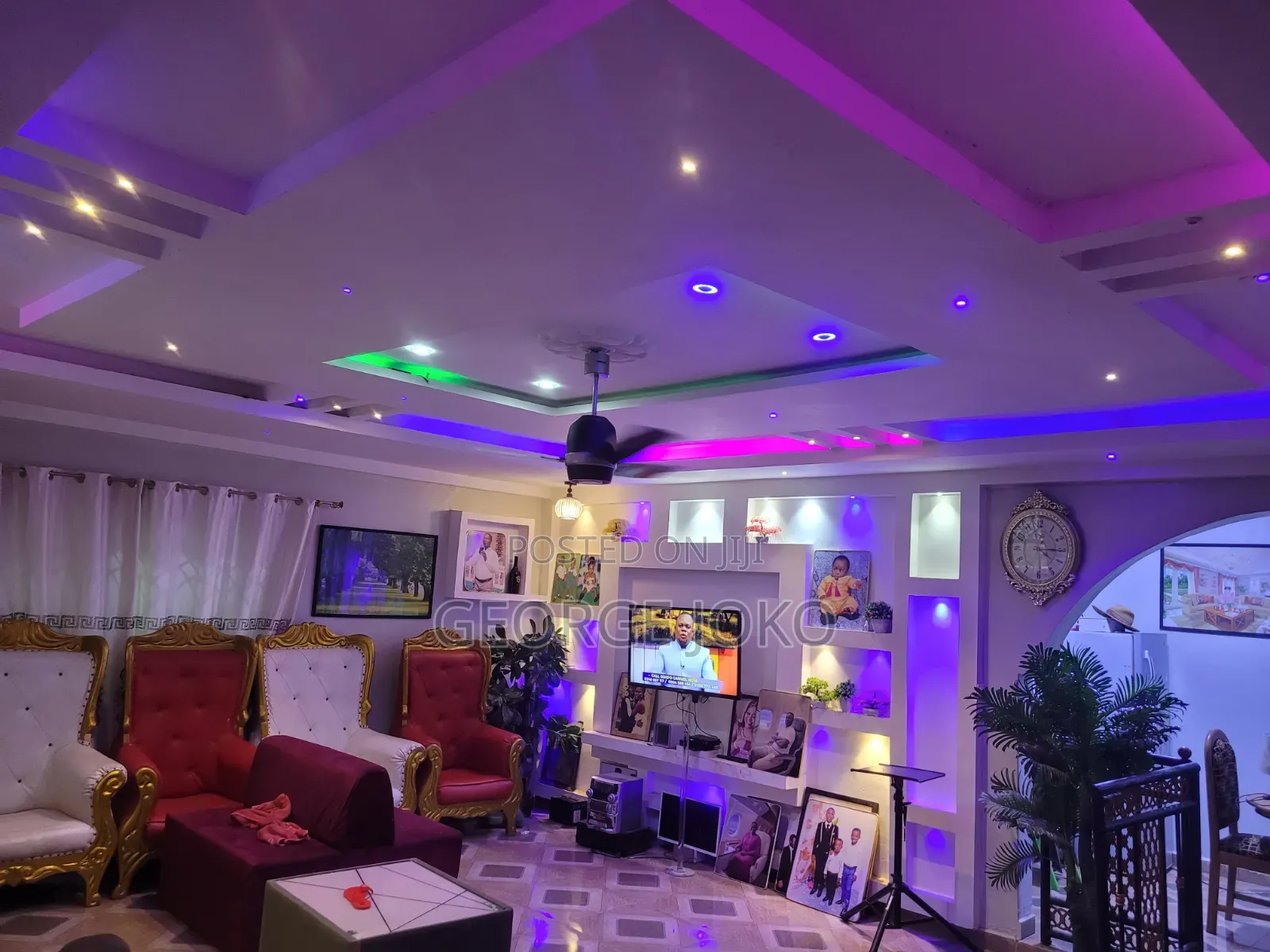 5 Bedrooms Flat, Restaurant, 2 Storey Building (Stores)