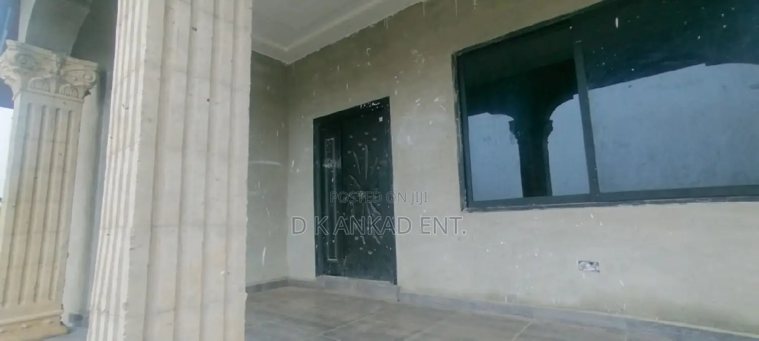 4bdrm House in Atwima Kwanwoma for sale