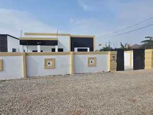 3bdrm House in Kasoa, Adade for sale