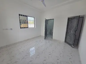 3bdrm House in Kasoa, Adade for sale