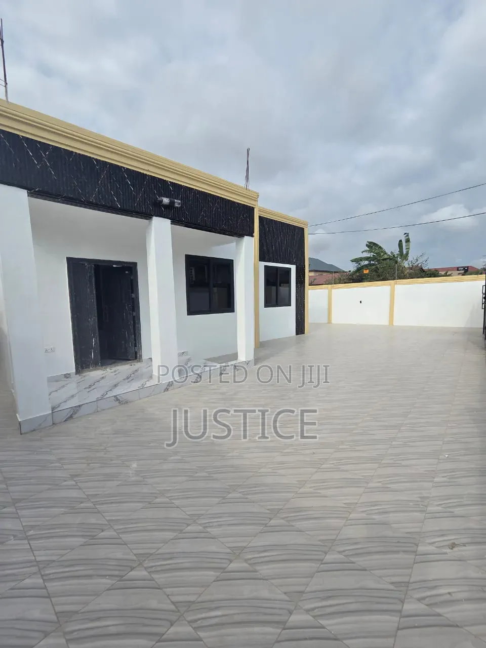 3bdrm House in Kasoa, Adade for sale