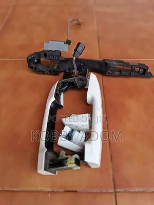 Honda CRV Door Handle With Sensor and Seat