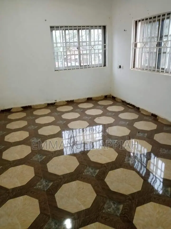 1bdrm Room & Parlour in Ablekuma Odumase for rent