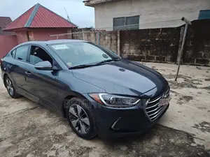 Hyundai Elantra SEL 2018 Gray