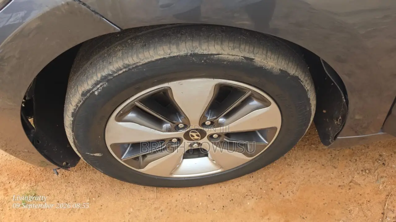 Hyundai Elantra SEL 2018 Gray
