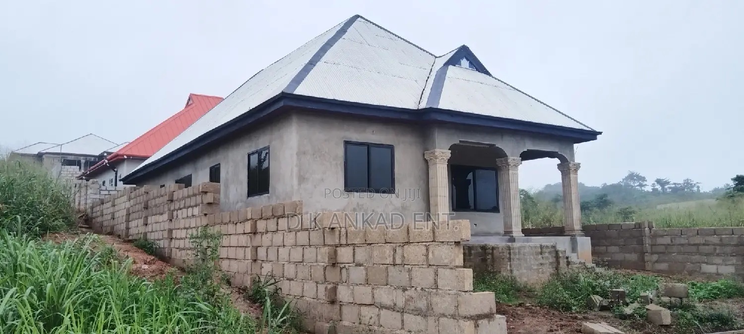 4bdrm House in Atwima Kwanwoma for sale