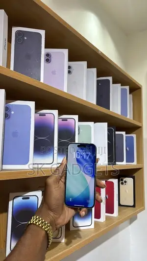 New Apple iPhone 16 128 GB Blue