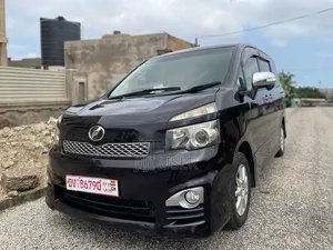 Toyota Voxy 2013 Black