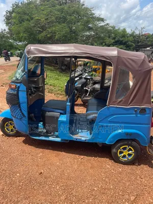 Bajaj RE 2024 Blue
