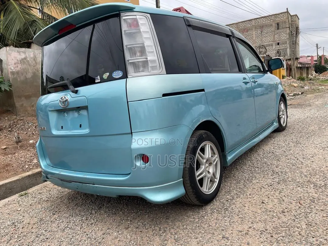 Toyota Sienta 1.5 AWD 2007 Blue