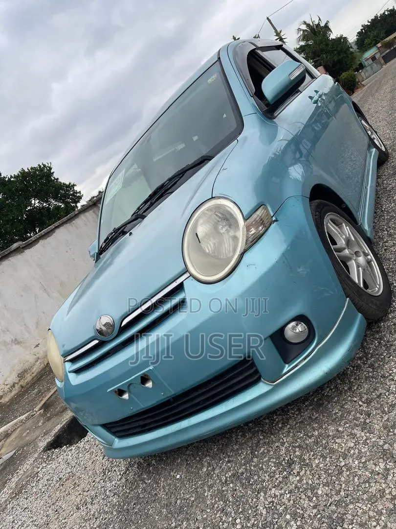 Toyota Sienta 1.5 AWD 2007 Blue