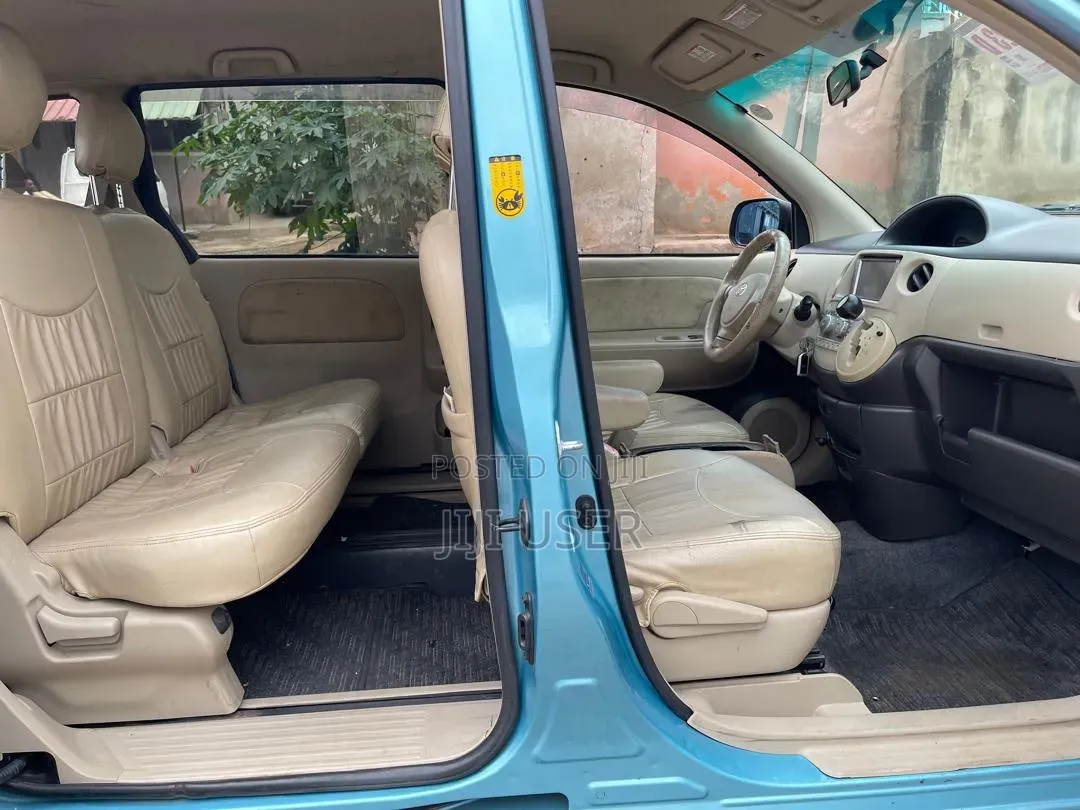 Toyota Sienta 1.5 AWD 2007 Blue