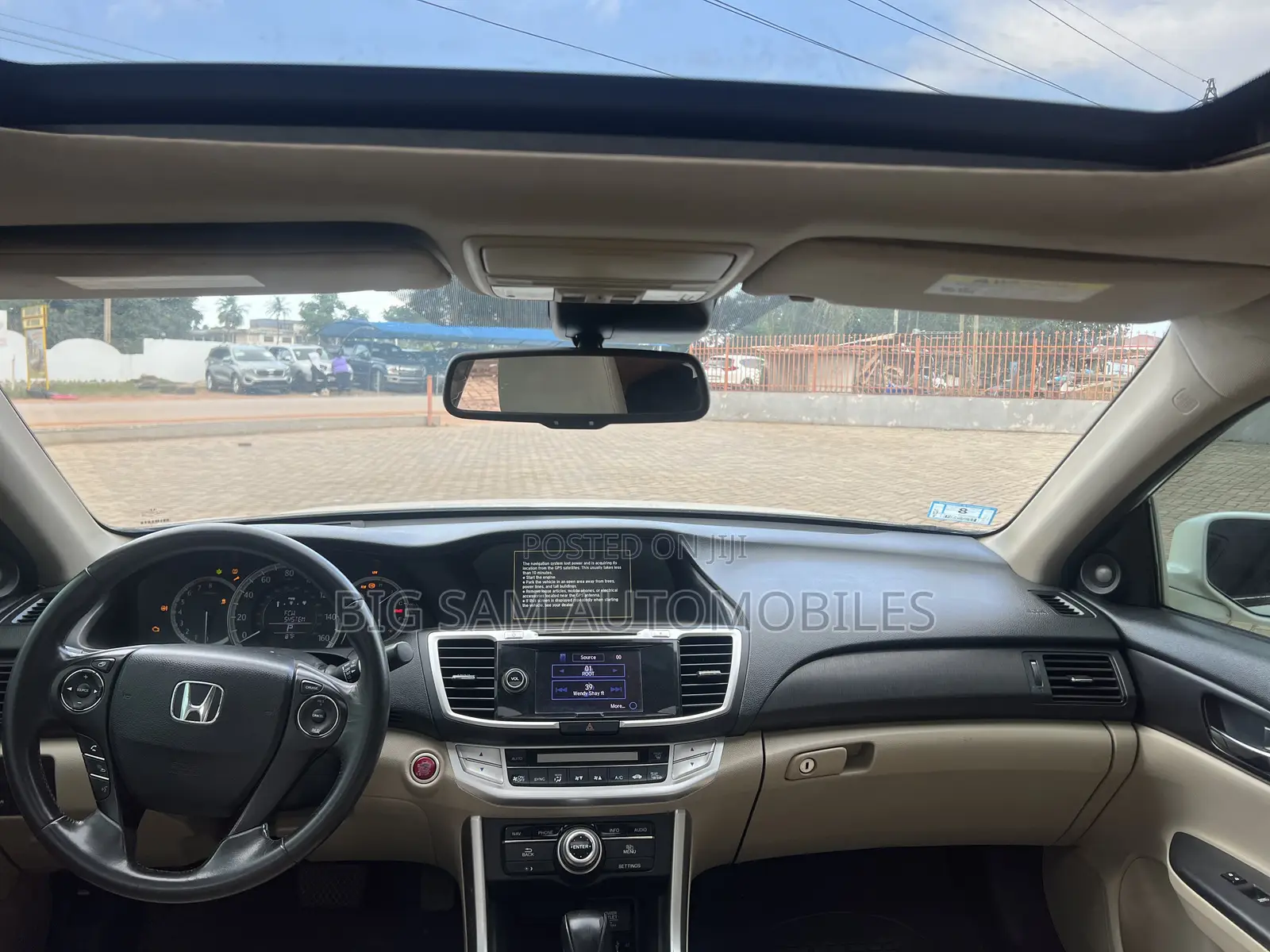 Honda Accord Touring V-6 4dr Sedan (3.5L 6cyl 6A) 2015 White