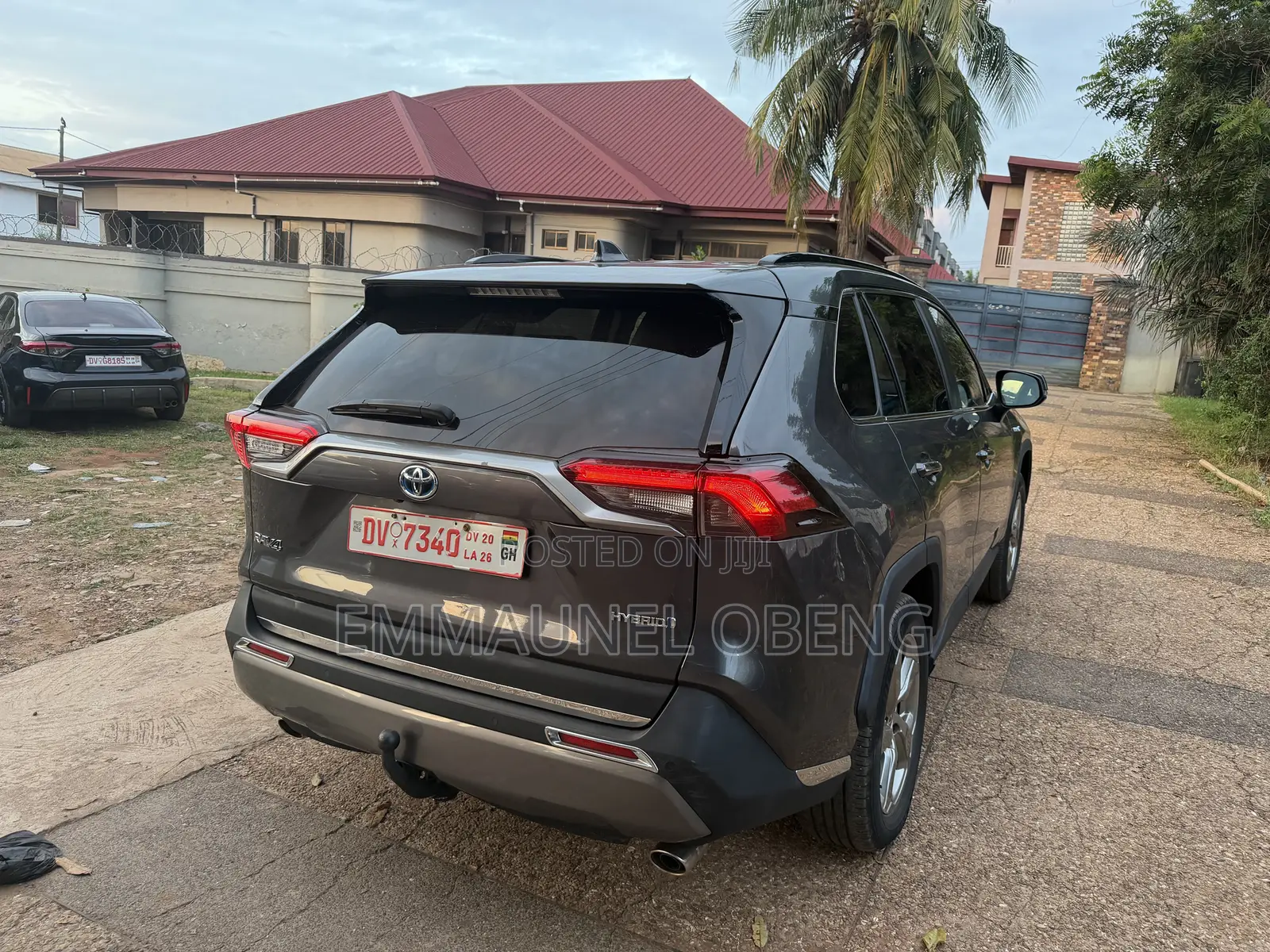 Toyota RAV4 2021 Gray