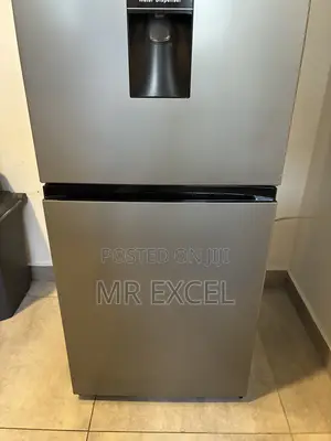 268L Hisense Refrigerator. Brand New Condition.