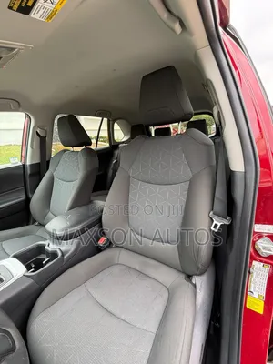 Toyota RAV4 2022 Red