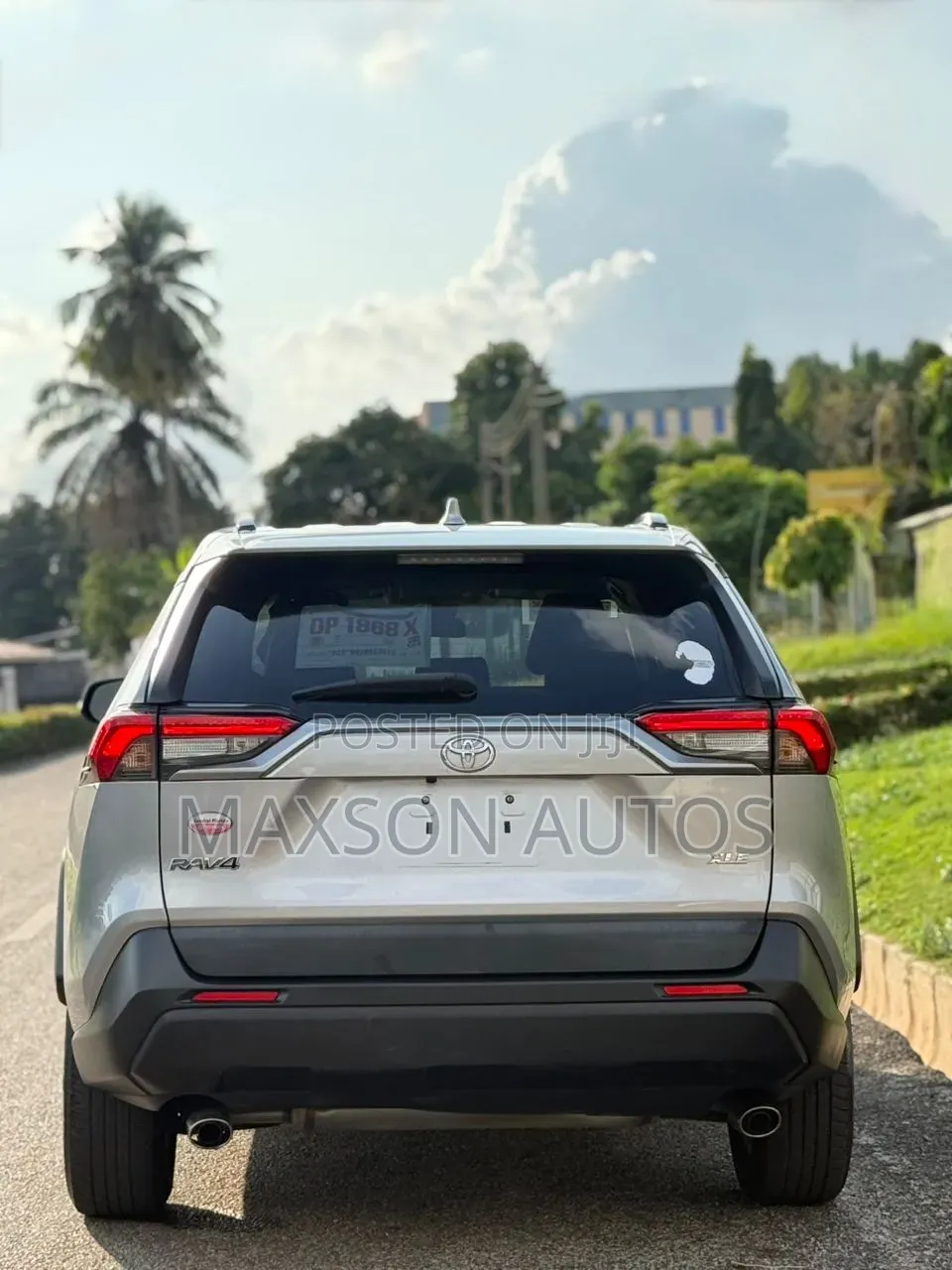 Toyota RAV4 2021 Silver