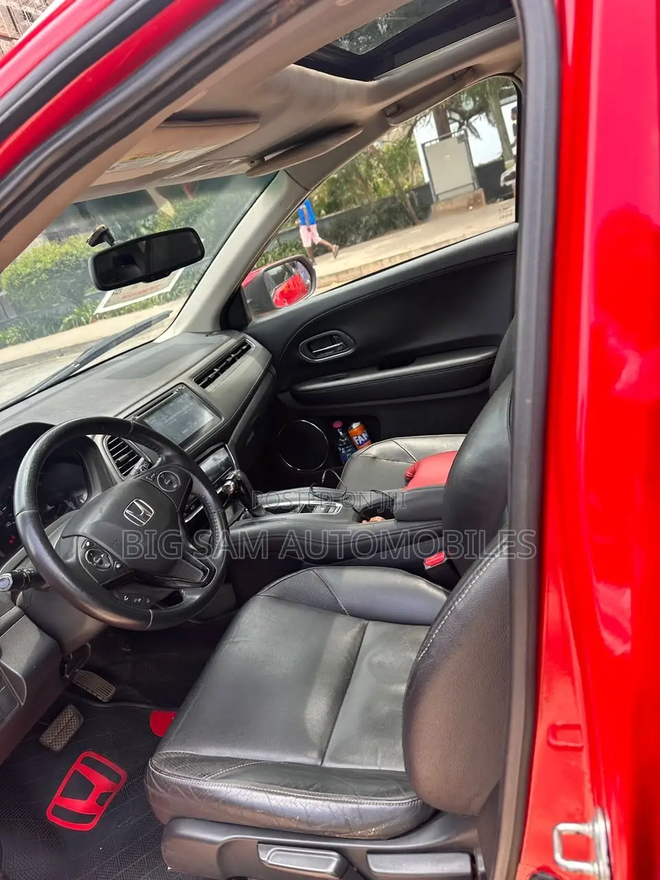 Honda HR-V 4dr SUV (1.5L 4cyl CVT) 2016 Red