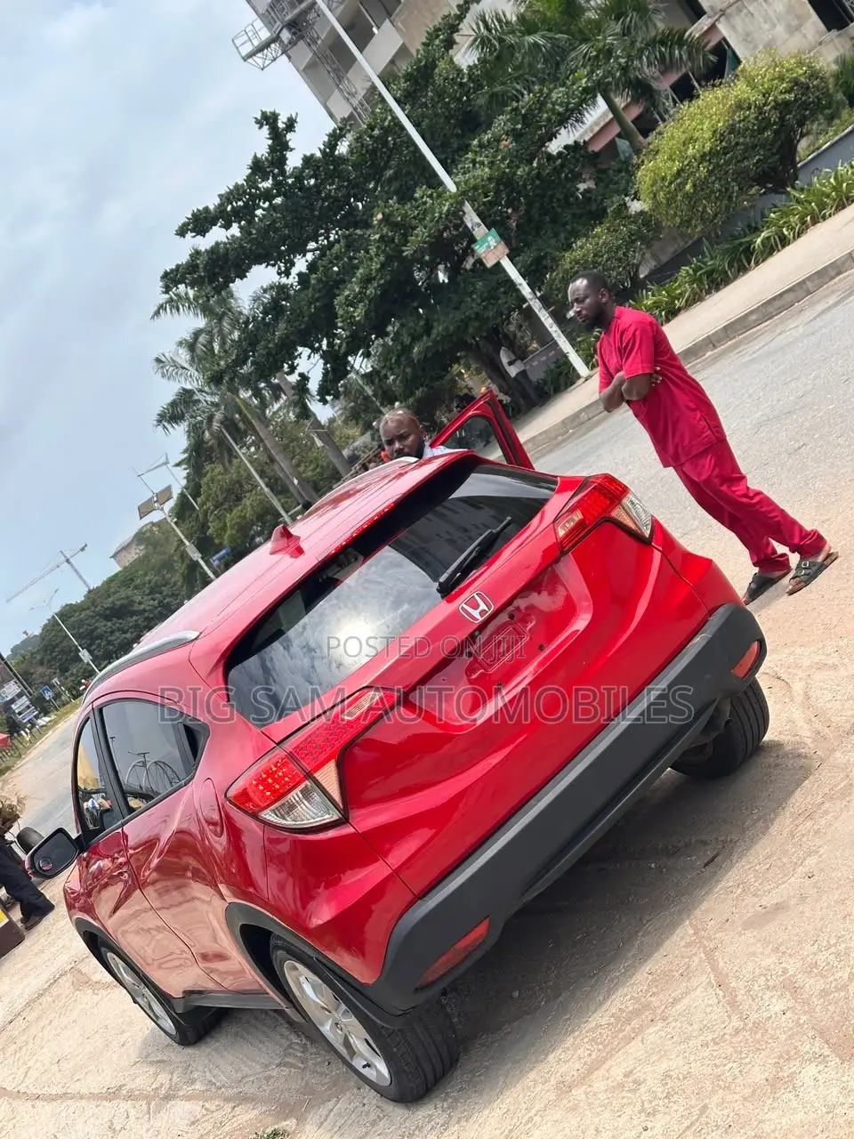 Honda HR-V 4dr SUV (1.5L 4cyl CVT) 2016 Red