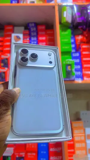 New Apple iPhone 17 Pro Max 1 TB White