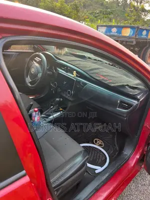 Toyota Corolla S Premium 4dr Sedan (1.8L 4cyl CVT) 2016 Red