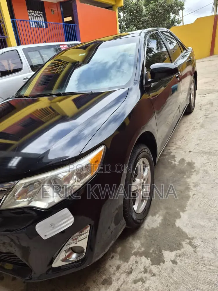 Toyota Camry LE 4dr Sedan (2.5L 4cyl 6A) 2014 Black