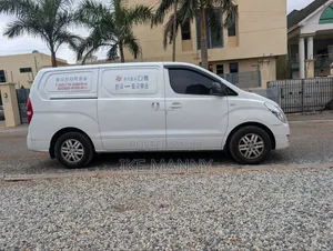 Hyundai Starex 2018 White