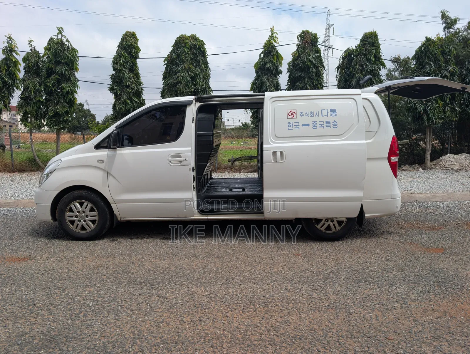 Hyundai Starex 2018 White