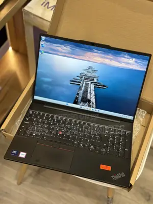 Laptop Lenovo ThinkPad E16 Gen 3 32GB Intel Core Ultra 7 SSD 1T