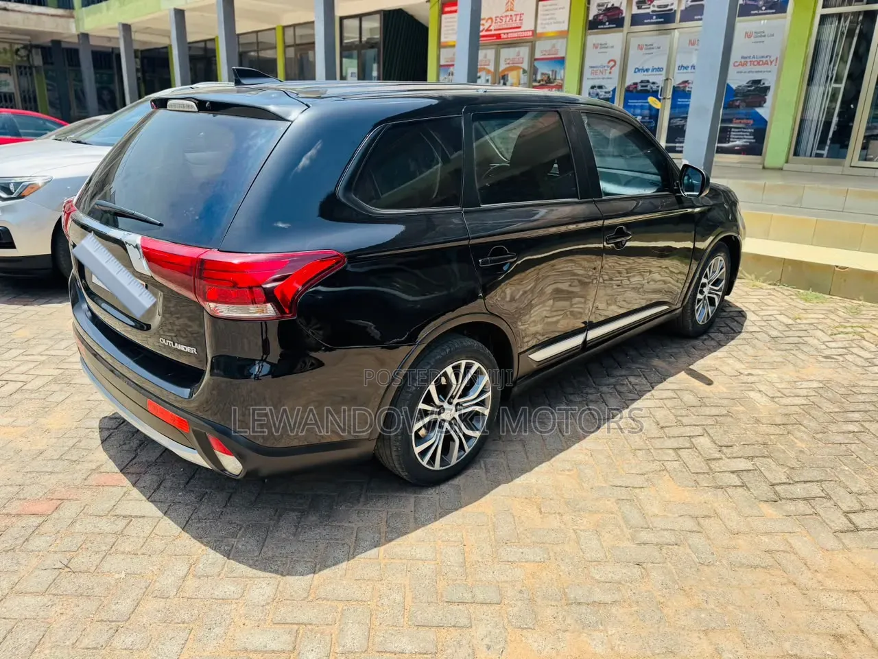 Mitsubishi Outlander 2017 Black