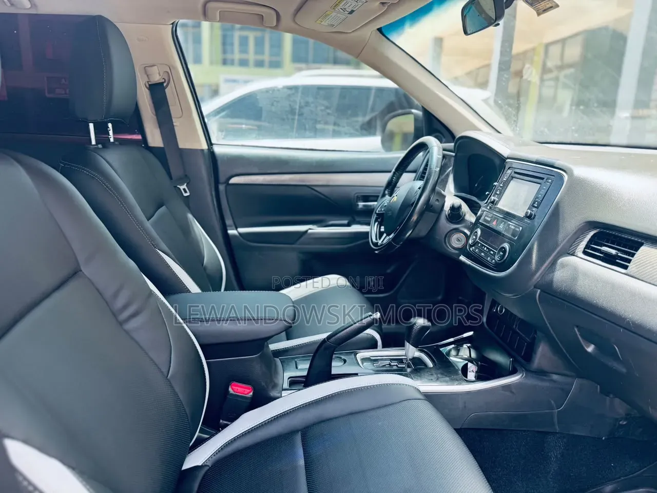 Mitsubishi Outlander 2017 Black